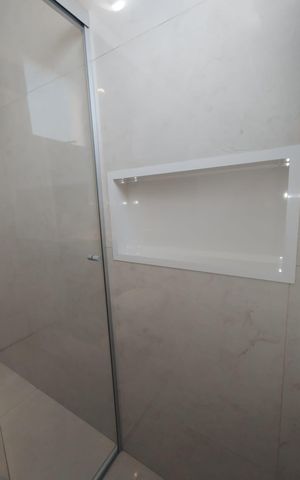 Apartamento à venda com 58m², 2 quartos e 2 vagas Apartamento à venda com 58m², 2 quartos e 2 vagasBanheiro