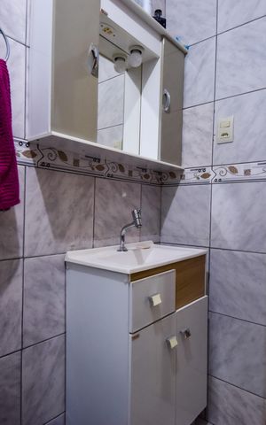 Apartamento à venda com 90m², 2 quartos e 4 vagas Apartamento à venda com 90m², 2 quartos e 4 vagasBanheiro