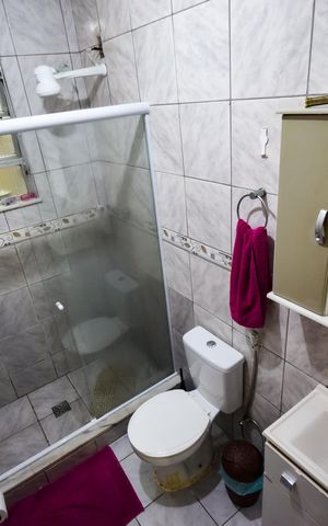 Apartamento à venda com 90m², 2 quartos e 4 vagas Apartamento à venda com 90m², 2 quartos e 4 vagasBanheiro