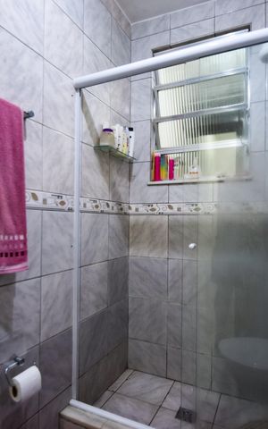 Apartamento à venda com 90m², 2 quartos e 4 vagas Apartamento à venda com 90m², 2 quartos e 4 vagasBanheiro