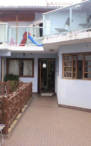 Casa à venda com 315m², 4 quartos e 6 vagasQuintal com piscina