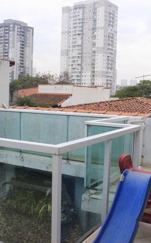 Casa à venda com 315m², 4 quartos e 6 vagasVaranda da Suíte 4