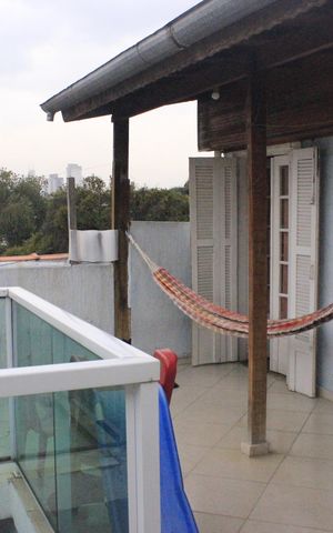 Casa à venda com 315m², 4 quartos e 6 vagasVaranda da Suíte 4