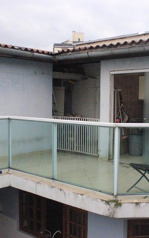 Casa à venda com 315m², 4 quartos e 6 vagasVaranda da Suíte 4