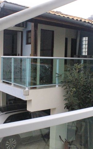 Casa à venda com 315m², 4 quartos e 6 vagasVaranda da Suíte 4