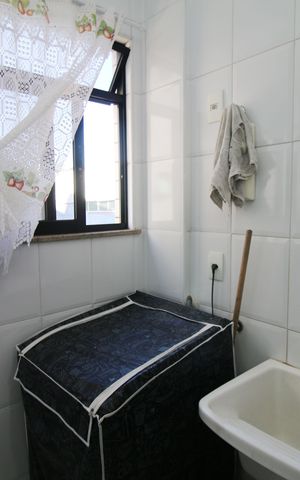 Apartamento à venda com 80m², 2 quartos e 1 vagaÁrea de Serviço