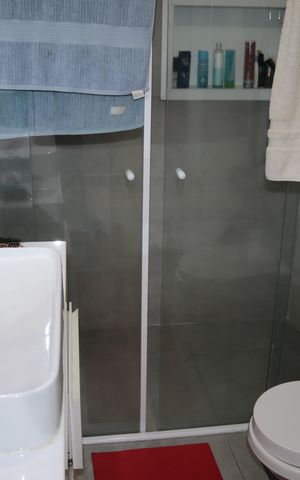 Apartamento à venda com 93m², 1 quarto e 2 vagasBanheiro