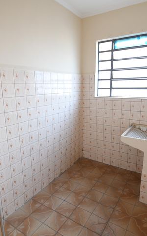 Casa para alugar com 116m², 2 quartos e 1 vagaÁrea de Serviço