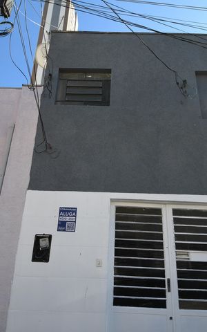 Casa para alugar com 116m², 2 quartos e 1 vagaFachada