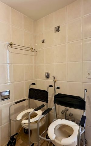 Apartamento à venda com 135m², 3 quartos e 1 vaga Apartamento à venda com 135m², 3 quartos e 1 vagaBanheiro 1