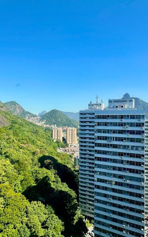 Apartamento à venda com 135m², 3 quartos e 1 vaga Apartamento à venda com 135m², 3 quartos e 1 vagaVista