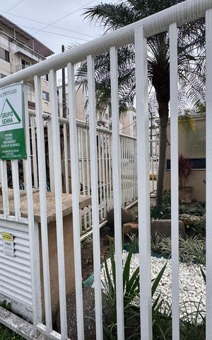Apartamento à venda com 155m², 3 quartos e 1 vaga Apartamento à venda com 155m², 3 quartos e 1 vagaPlaca