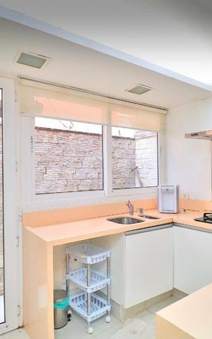 Apartamento à venda com 96m², 2 quartos e sem vaga Apartamento à venda com 96m², 2 quartos e sem vagaCozinha