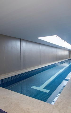 Studio à venda com 23m², 1 quarto e sem vaga Studio à venda com 23m², 1 quarto e sem vagaPiscina Coberta