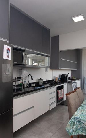 Casa à venda com 240m², 3 quartos e 1 vaga Casa à venda com 240m², 3 quartos e 1 vagaCozinha