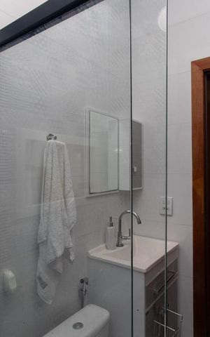 Casa à venda com 240m², 3 quartos e 1 vaga Casa à venda com 240m², 3 quartos e 1 vagaBanheiro 2