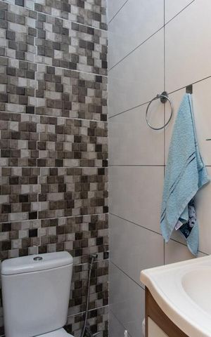 Casa à venda com 240m², 3 quartos e 1 vaga Casa à venda com 240m², 3 quartos e 1 vagaBanheiro 4