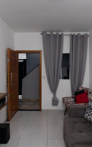 Casa à venda com 240m², 3 quartos e 1 vaga Casa à venda com 240m², 3 quartos e 1 vagaSala 2