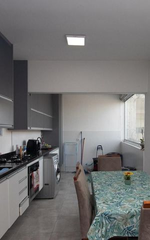 Casa à venda com 240m², 3 quartos e 1 vaga Casa à venda com 240m², 3 quartos e 1 vagaCozinha