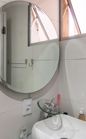 Apartamento à venda com 49m², 2 quartos e 1 vaga Apartamento à venda com 49m², 2 quartos e 1 vagaBanheiro