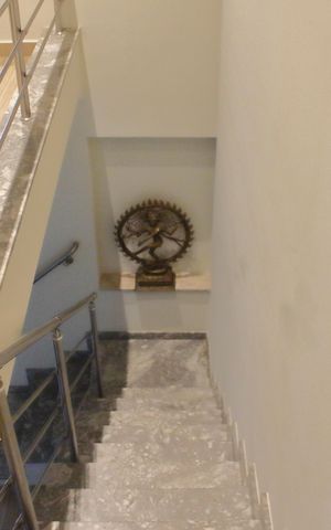 Casa à venda com 280m², 4 quartos e 3 vagasEscada