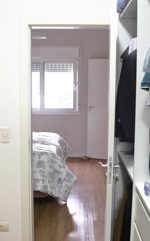 Casa à venda com 280m², 4 quartos e 3 vagasCloset da suíte 2