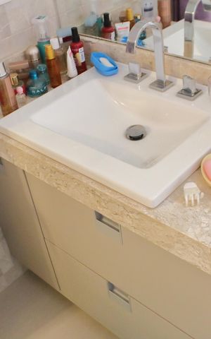 Casa à venda com 280m², 4 quartos e 3 vagasBanheiro da Suíte 1