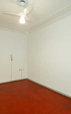 Apartamento à venda com 72m², 2 quartos e sem vagaSala