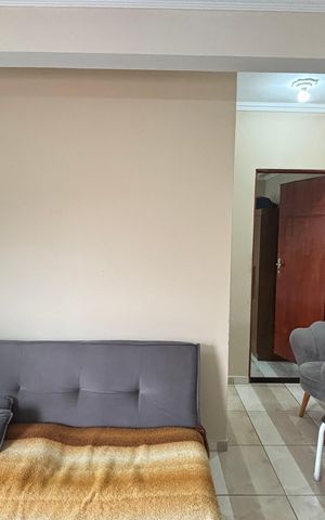 Casa à venda com 220m², 2 quartos e 1 vaga Casa à venda com 220m², 2 quartos e 1 vagaSala