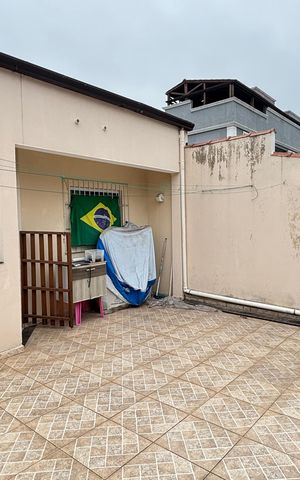 Casa à venda com 220m², 2 quartos e 1 vaga Casa à venda com 220m², 2 quartos e 1 vagaÁrea comum