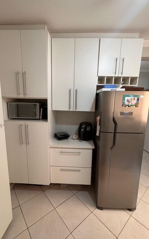 Apartamento à venda com 94m², 3 quartos e 2 vagas Apartamento à venda com 94m², 3 quartos e 2 vagasCozinha