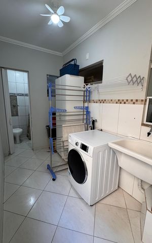 Apartamento à venda com 94m², 3 quartos e 2 vagas Apartamento à venda com 94m², 3 quartos e 2 vagasÁrea de Serviço