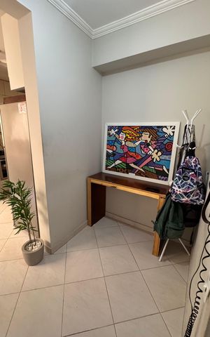 Apartamento à venda com 94m², 3 quartos e 2 vagas Apartamento à venda com 94m², 3 quartos e 2 vagasHall de entrada