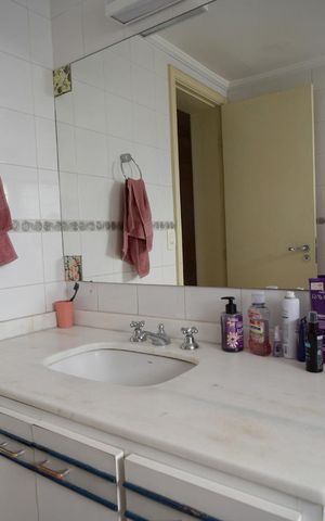 Apartamento à venda com 168m², 3 quartos e 1 vagaBanheiro