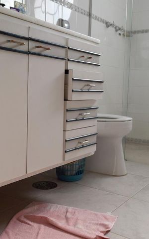 Apartamento à venda com 168m², 3 quartos e 1 vagaBanheiro