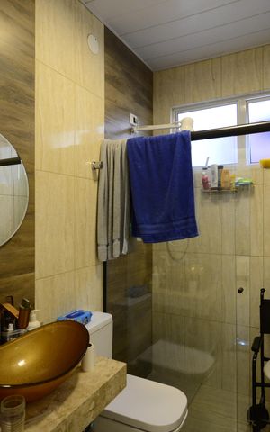 Casa para alugar com 205m², 3 quartos e 2 vagasBanheiro