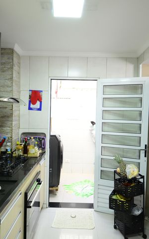 Casa para alugar com 205m², 3 quartos e 2 vagasCozinha