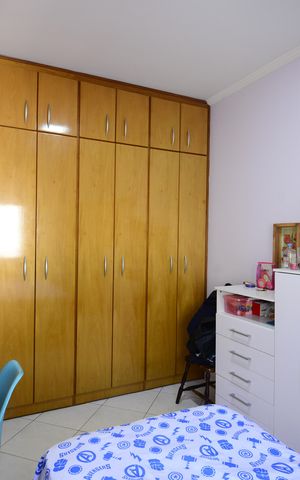 Casa para alugar com 205m², 3 quartos e 2 vagasQuarto
