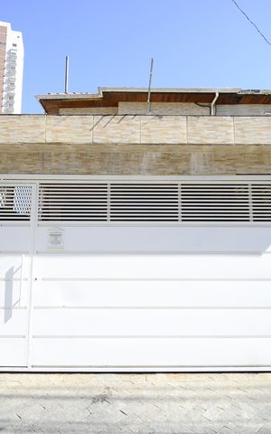 Casa para alugar com 205m², 3 quartos e 2 vagasFachada