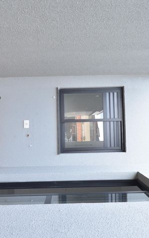 Apartamento à venda com 65m², 2 quartos e 1 vagaÁrea de Serviço