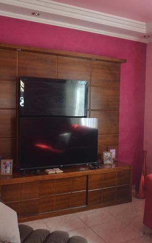 Casa à venda com 350m², 5 quartos e 4 vagasSala