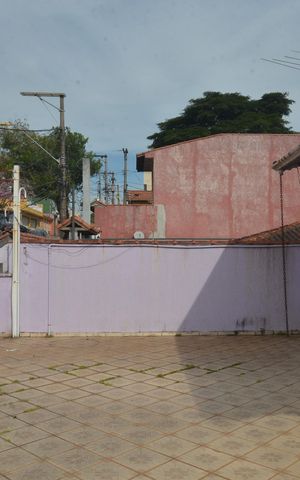 Casa à venda com 350m², 5 quartos e 4 vagasSacada