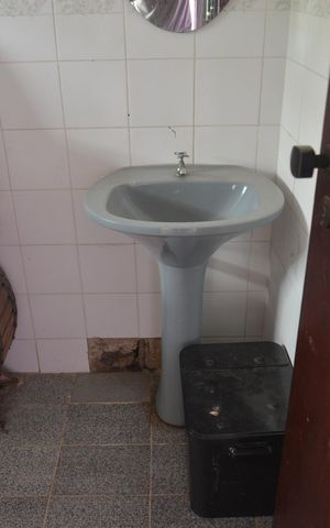 Casa à venda com 350m², 5 quartos e 4 vagasBanheiro de serviço