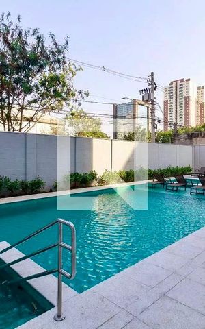 Apartamento à venda com 36m², 2 quartos e sem vaga Apartamento à venda com 36m², 2 quartos e sem vagaPiscina