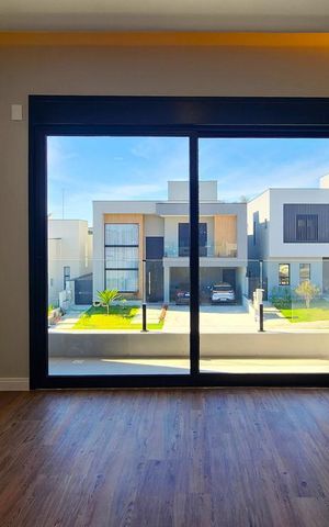 Casa à venda com 285m², 3 quartos e 1 vaga Casa à venda com 285m², 3 quartos e 1 vagaSuíte 3