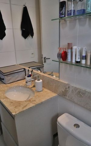 Apartamento para alugar com 70m², 2 quartos e 2 vagasBanheiro da Suíte