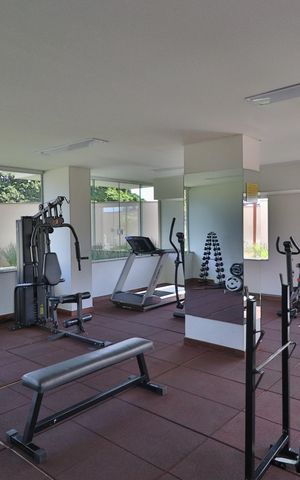 Apartamento para alugar com 70m², 2 quartos e 2 vagasÁrea comum - Academia