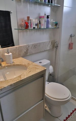 Apartamento para alugar com 70m², 2 quartos e 2 vagasBanheiro da Suíte