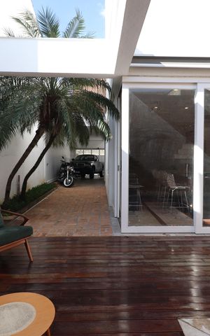 Casa à venda com 184m², 3 quartos e 4 vagasPiscina