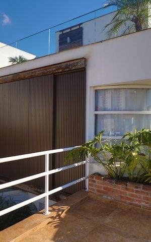 Casa à venda com 184m², 3 quartos e 4 vagasVaranda 1